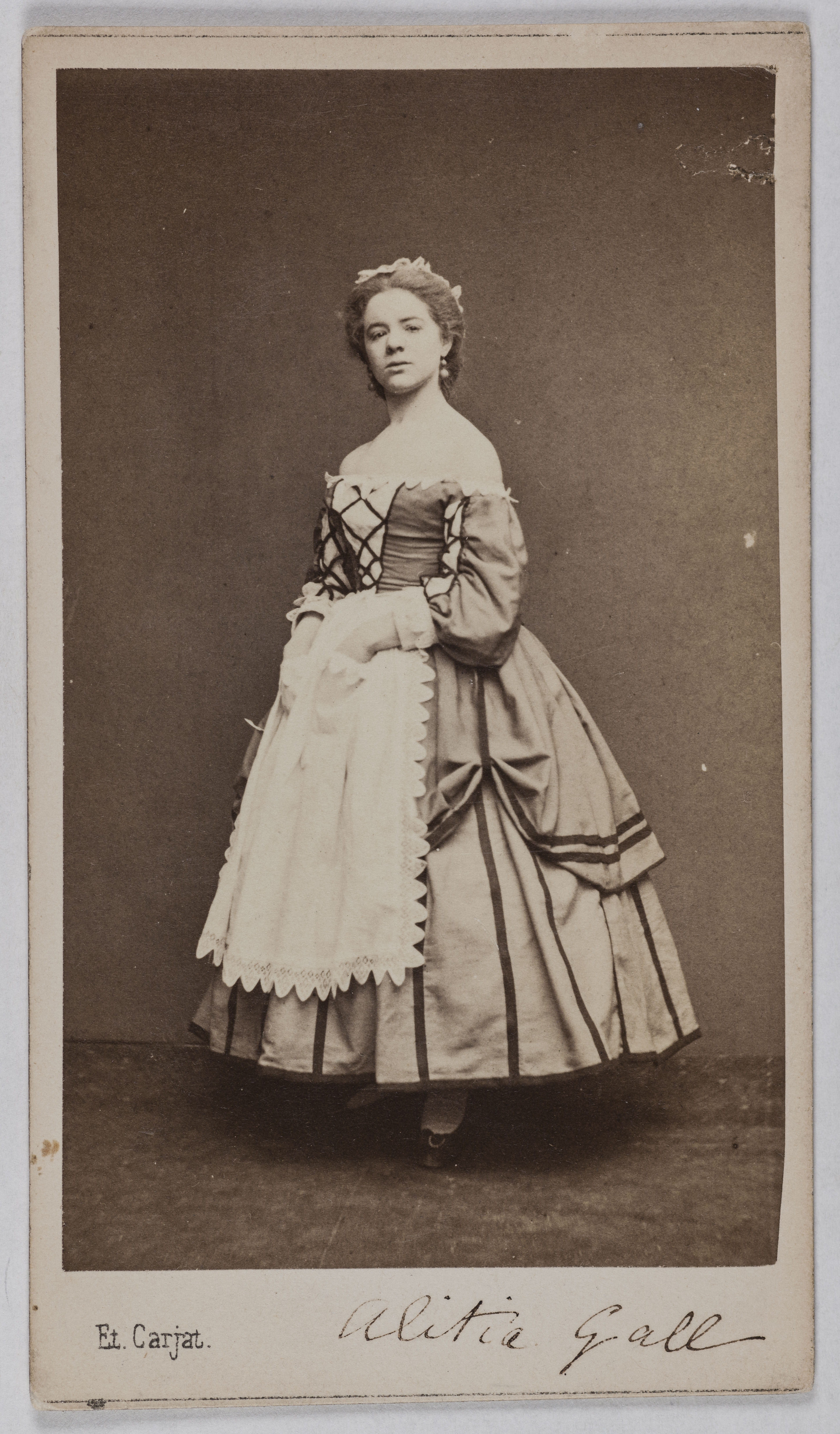 Carjat & Cie, Portrait d'Alitia Gall (actrice)