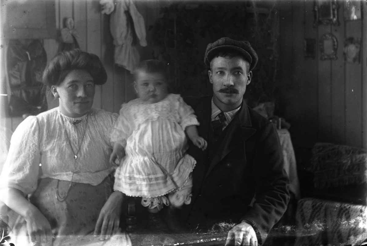 Oscar Holte, Familiebilde