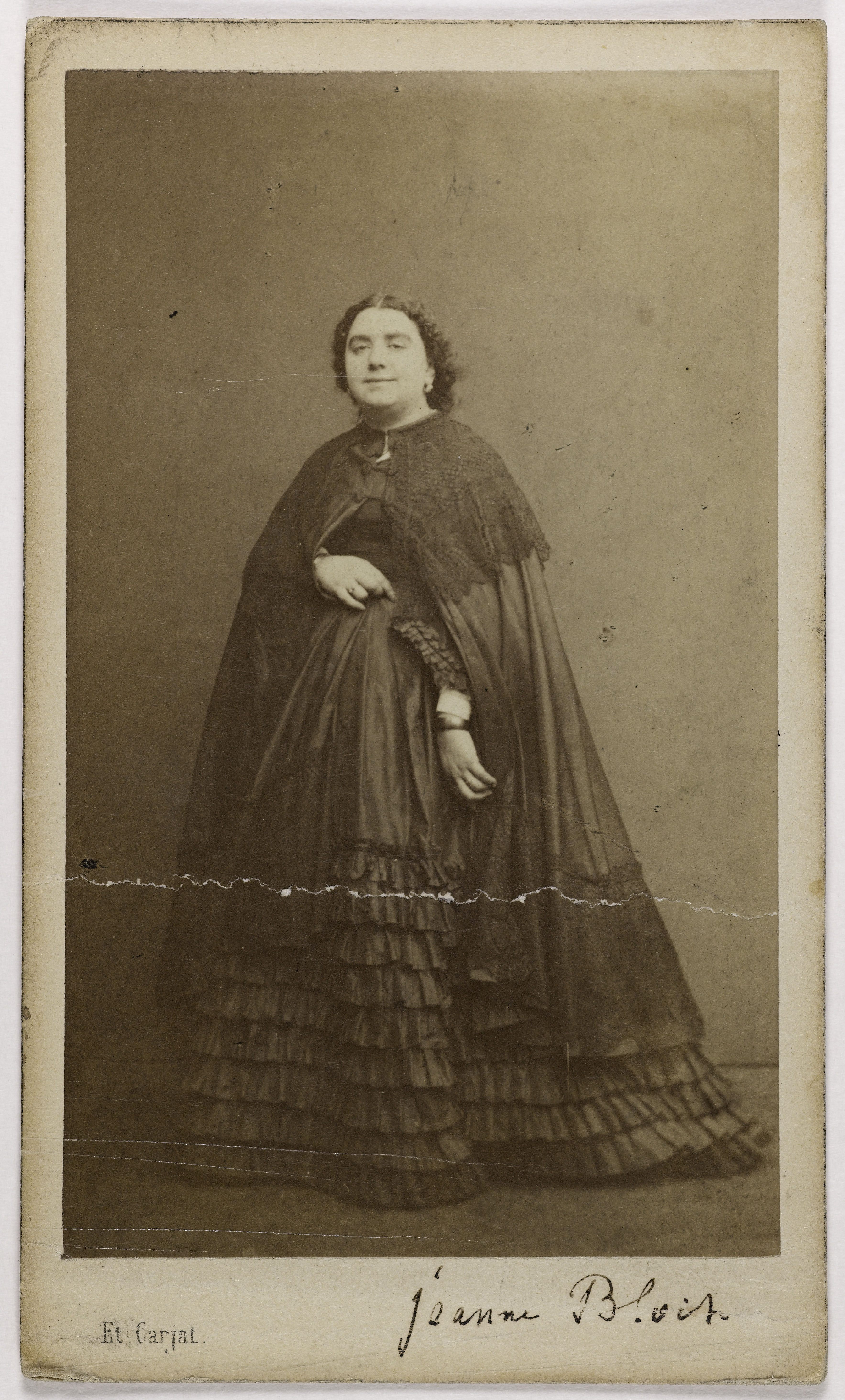 Carjat & Cie, Portrait de Jeanne Bloch (surnommée la Tanagradouble) (1858-1916) (actrice)