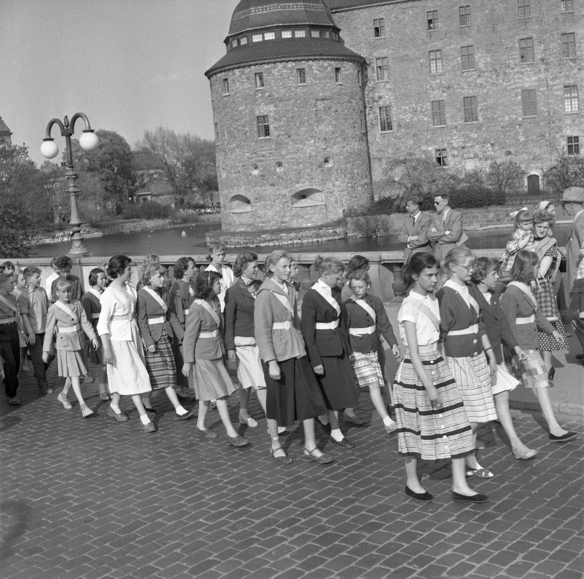 Örebro Kuriren, The Children’s Day Train. May 1956.