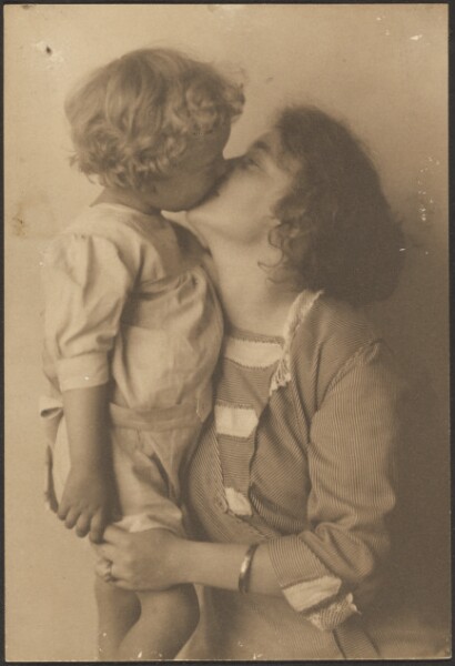 Louis Fleckenstein, [Mother and Child Kissing]