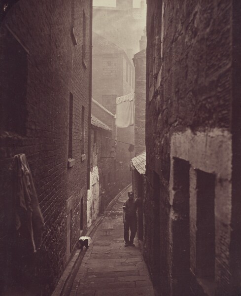 Thomas Annan, Close, No. 31 Saltmarket.