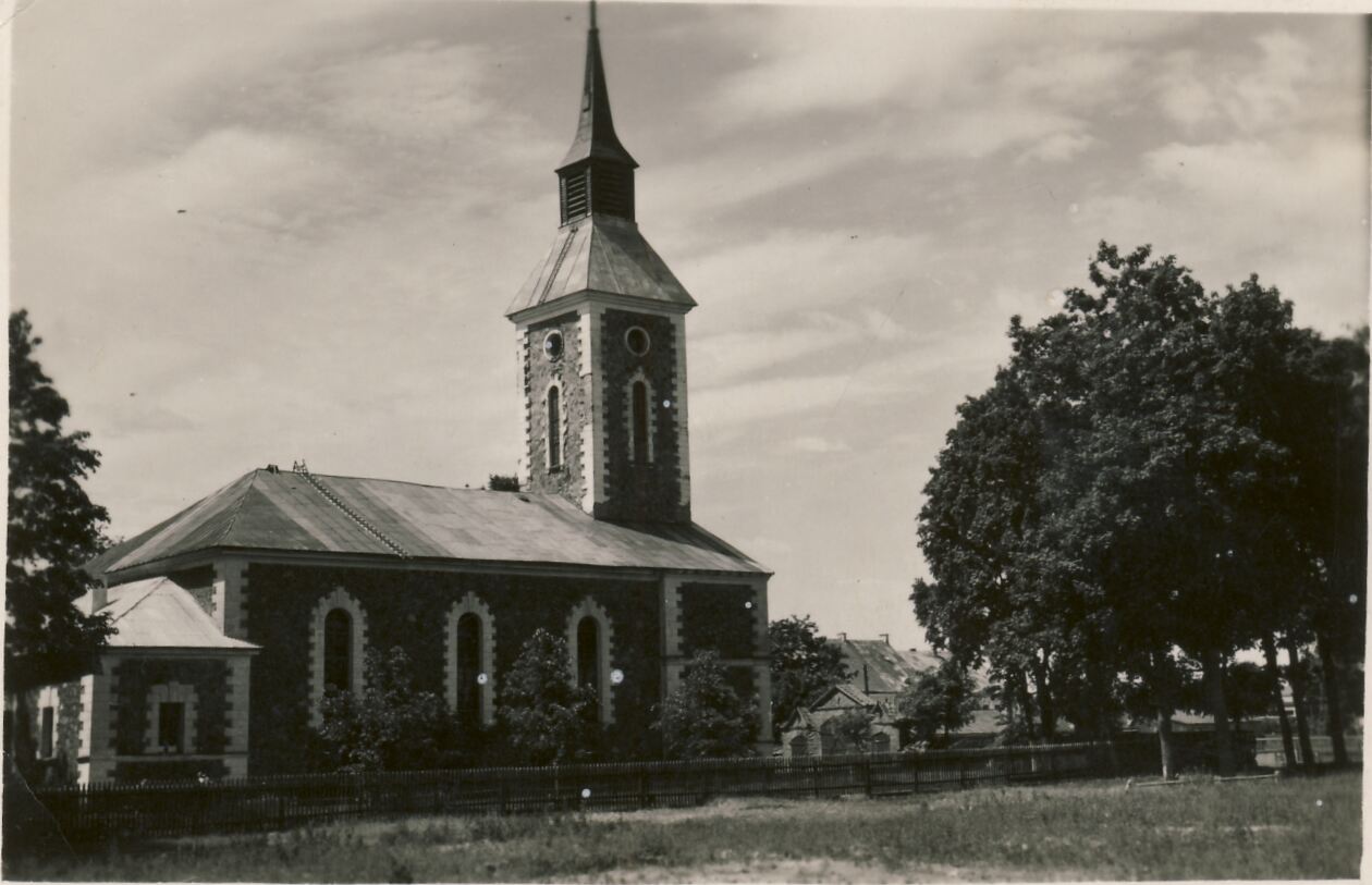 Nežinomas XX a. II p. fotografas, Tauragės evangelikų liuteronų bažnyčia
