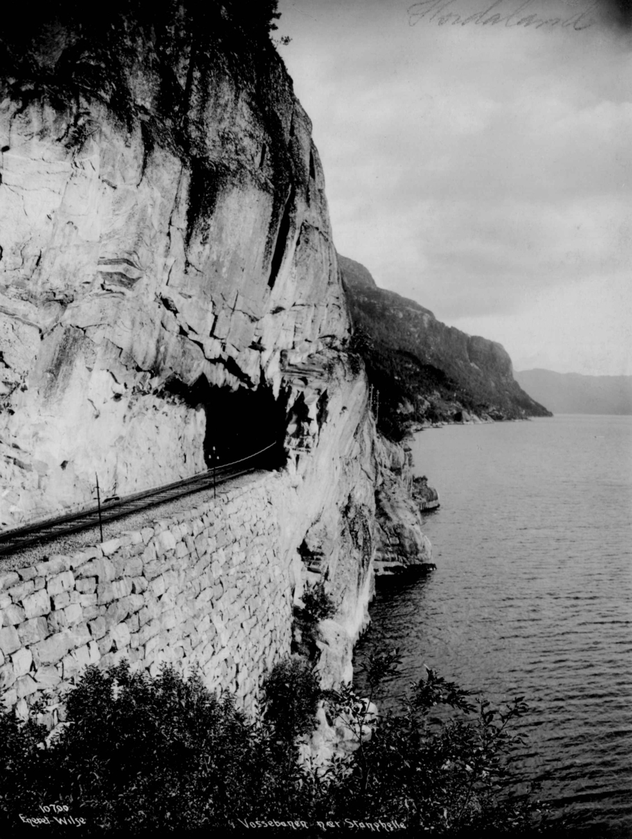 Anders Beer Wilse, Vaksdal, Samferdsel, jernbane, Sorfjorden.