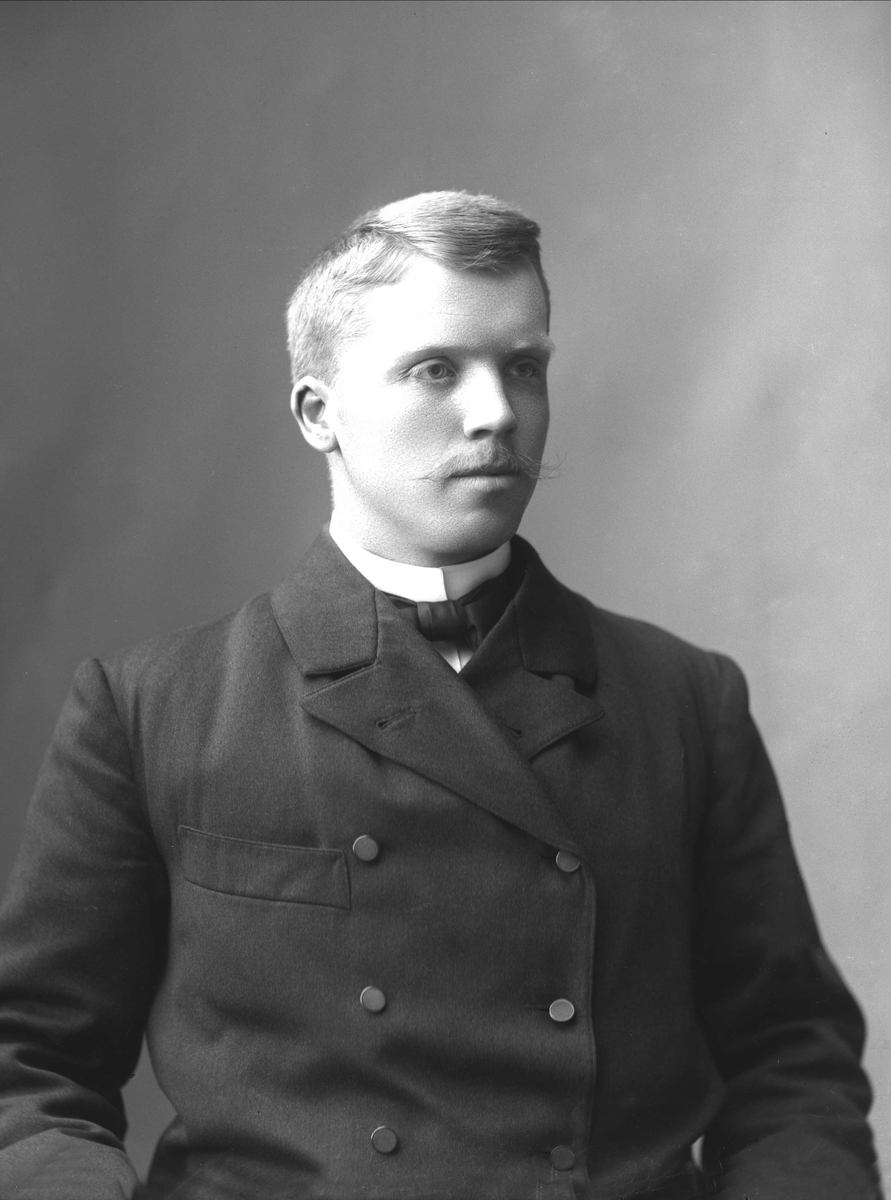 Gustav Borgen, NFB.43797