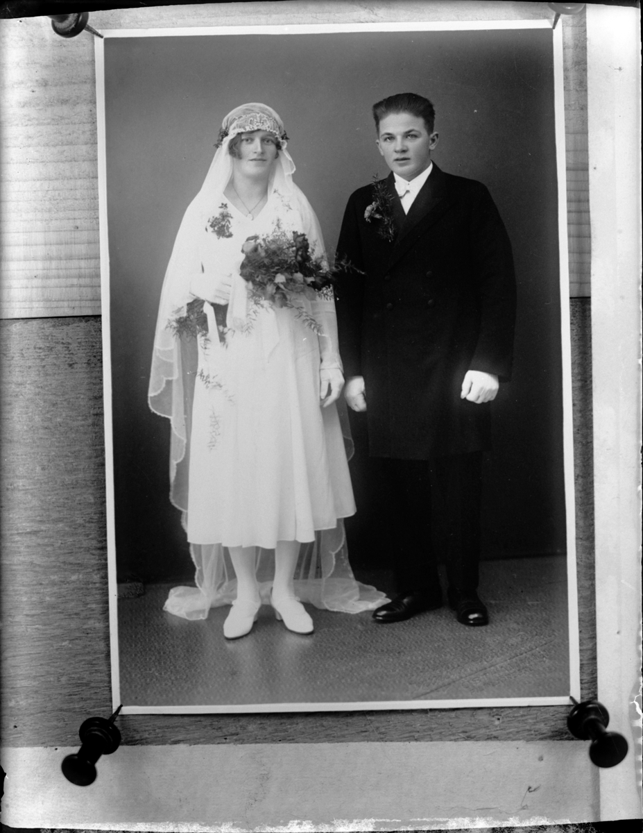 Skötsner-Edhlund, Reprofotografi - Brudpar, Östhammar, Uppland