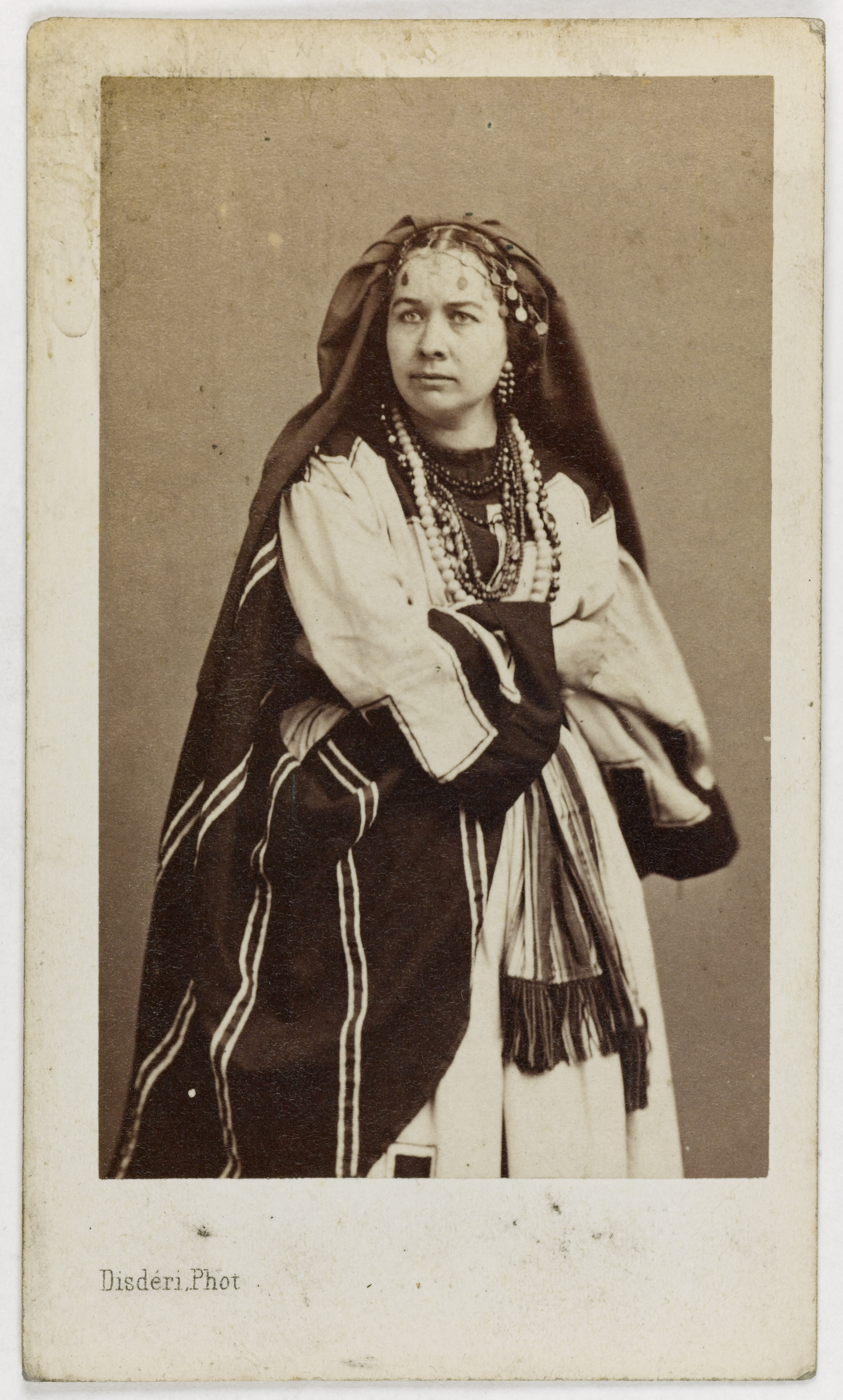 André-Adolphe-Eugène Disdéri, Portrait de Mme Vadé ?