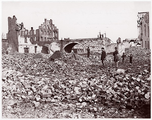 Alexander Gardner, Ruins at end of Richmond and Petersburg Railroad Bridge, Richmond