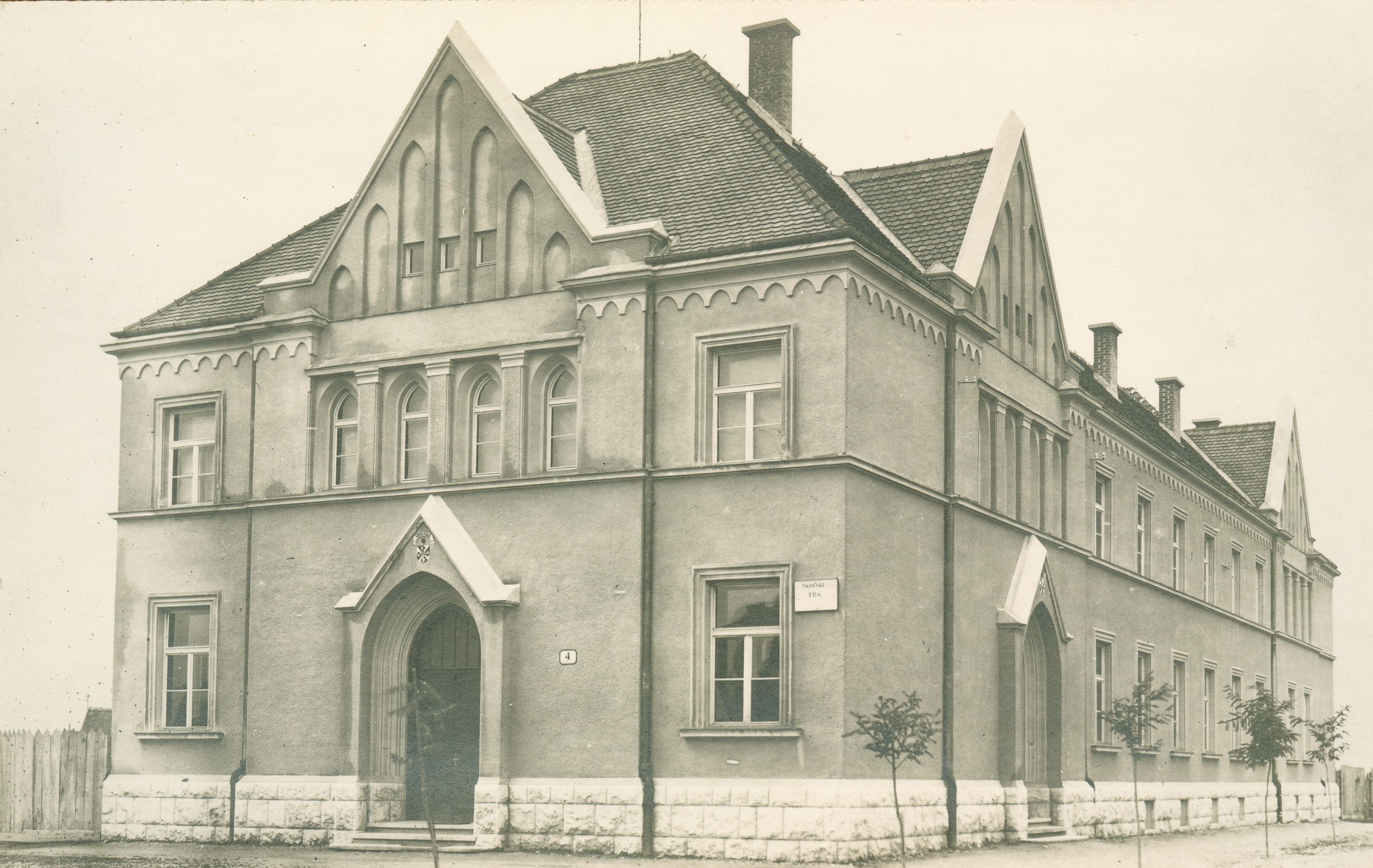 Vladimir Horvat, Zagreb (Kažotićev trg) - Dominikanci (željeznička kolonija)