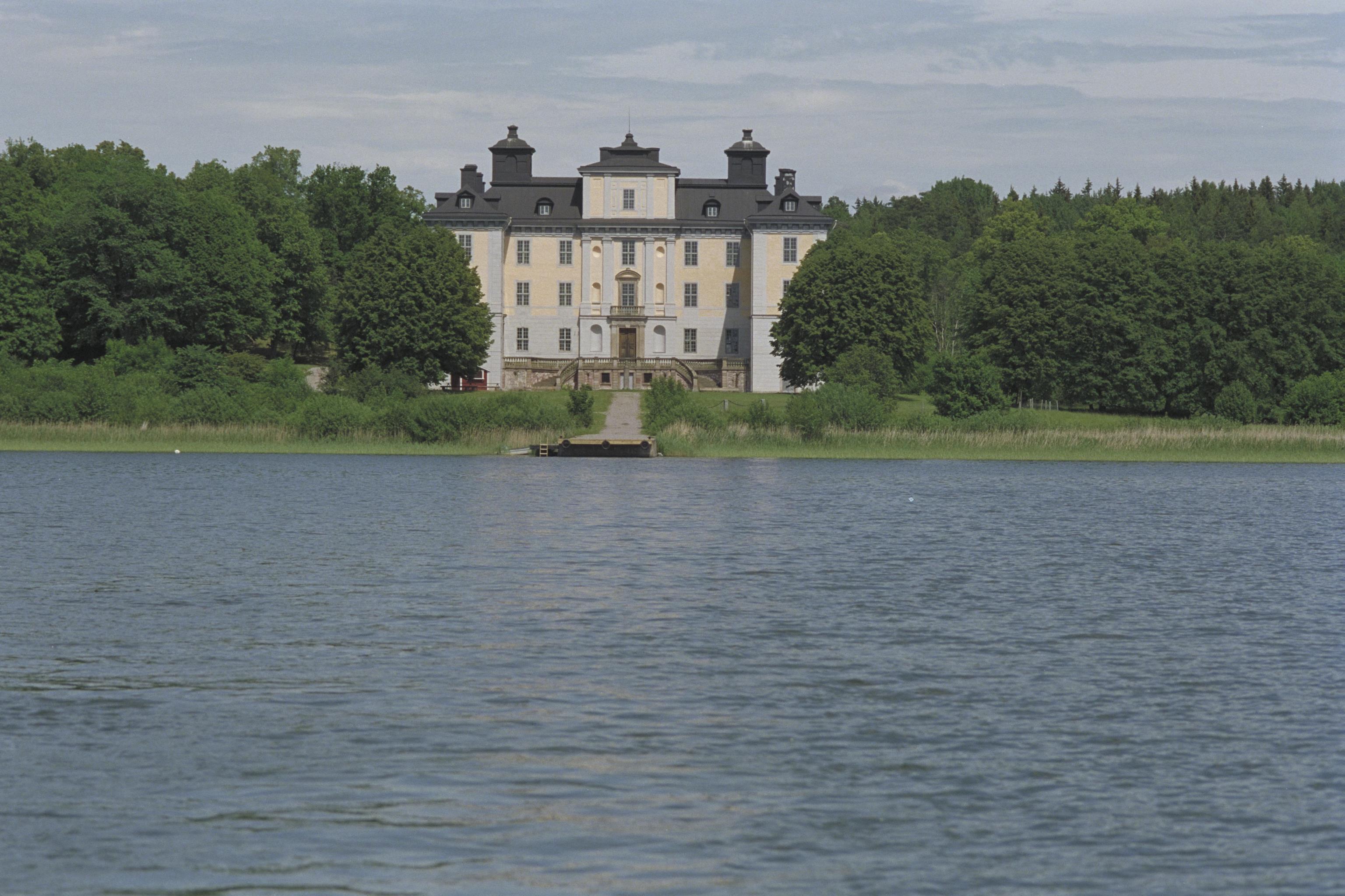 Bengt A Lundberg, Mälsåkers slott