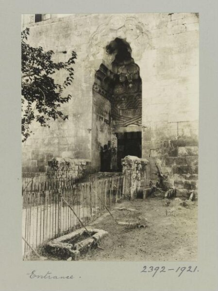 K.A.C. Creswell, The Entrance of the Shrine of al-Husayn, Aleppo