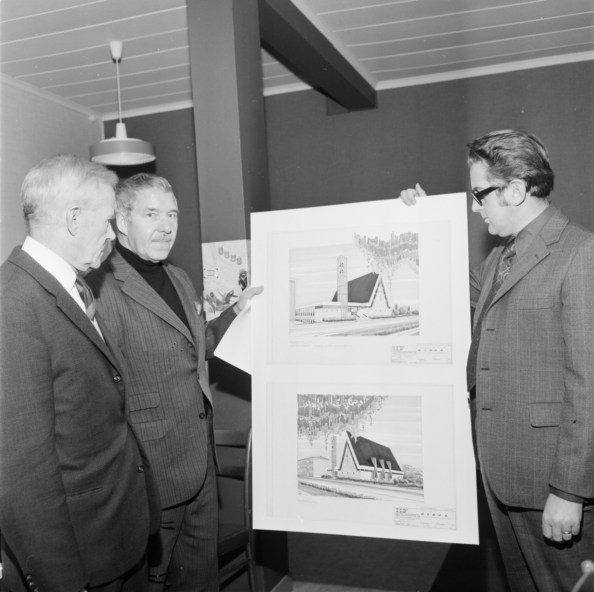 Tierp Arbetarbladet, Innetorg och stålstapel i nytt kyrkobygge, Tierp, Uppland, november 1971