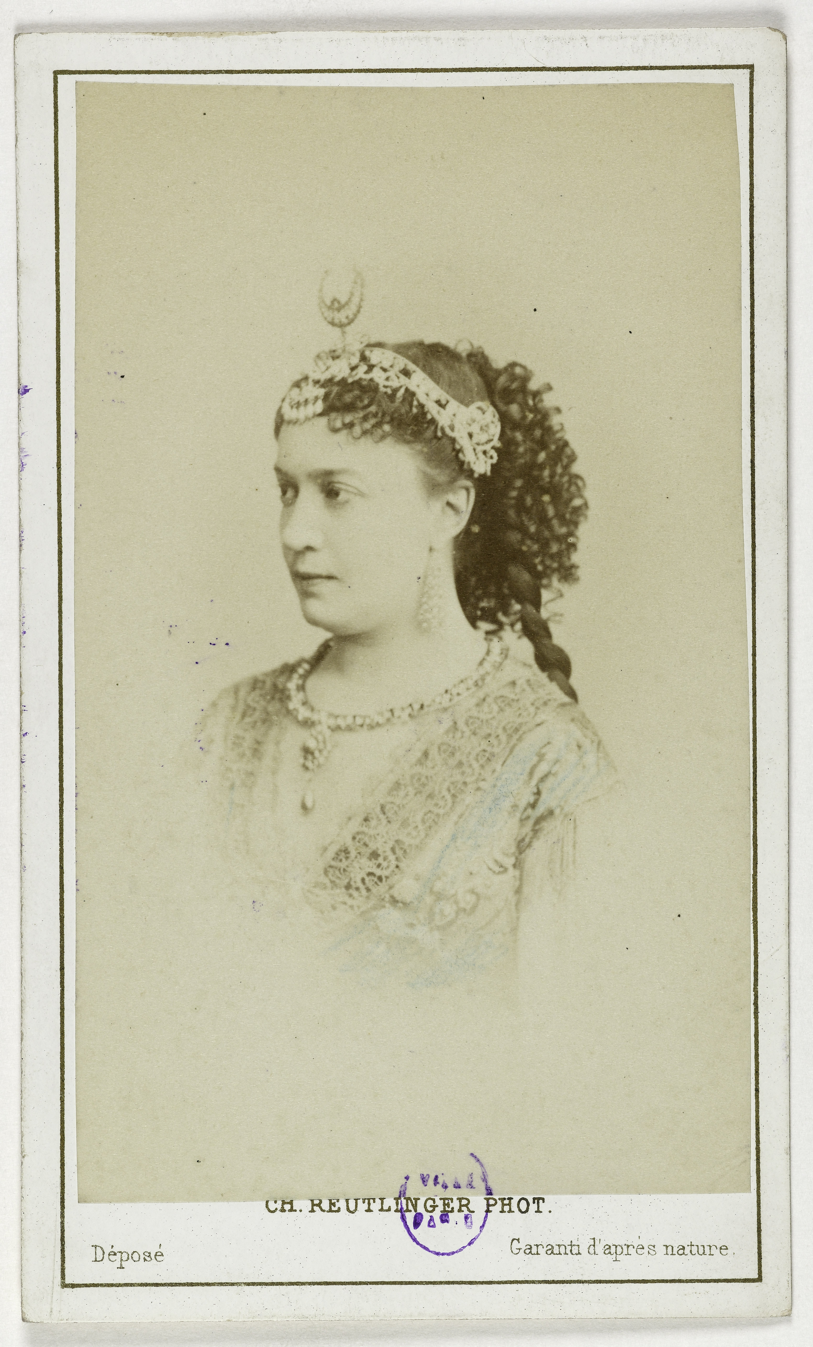 Charles Reutlinger, Portrait de Honorine (Marguerite Camous, épouse de Mr Péricaud, 1834-1911), actrice