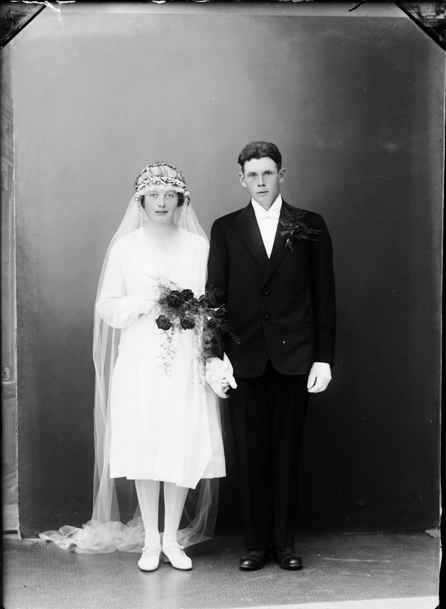 Skötsner-Edhlund, The Bridal Couple Jansson from Elvisjö, Börstil parish, Uppland