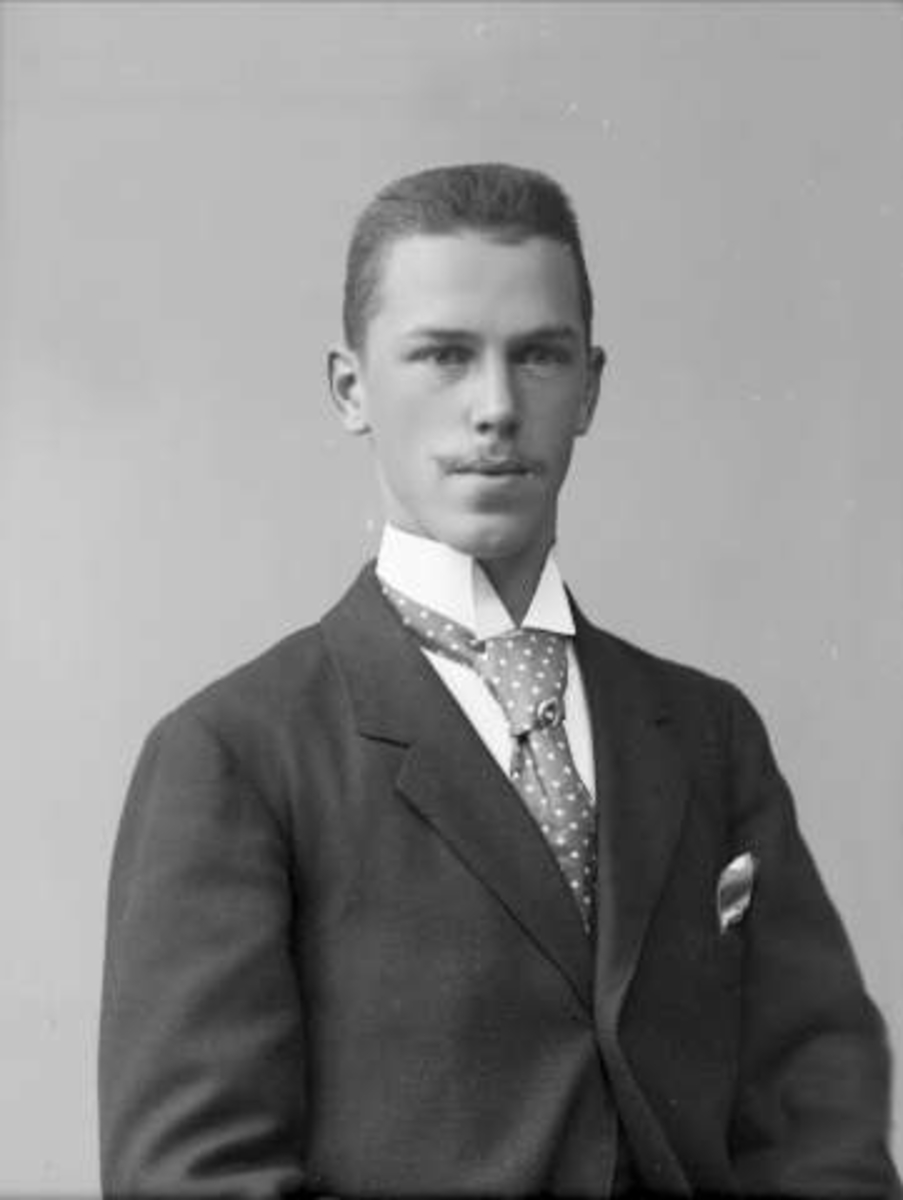 Gustav Borgen, NFB.01542