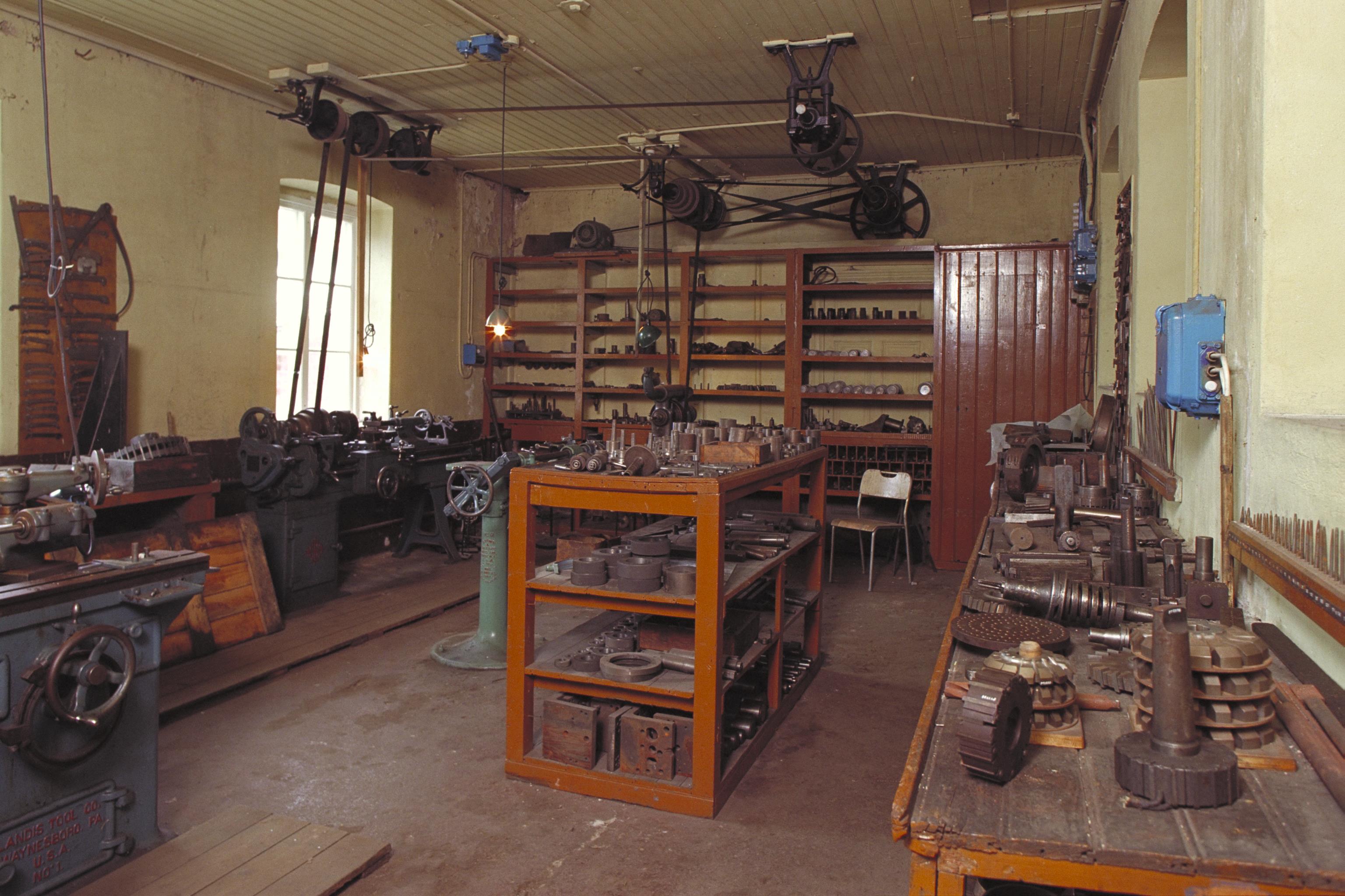 Bengt A Lundberg, Pythagoras motorfabrik