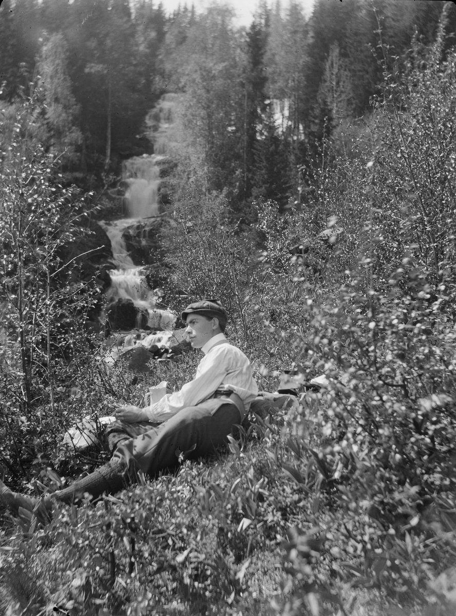Josef Ärnström, Josef Ärnström vid fors, Kiruna, Lappland