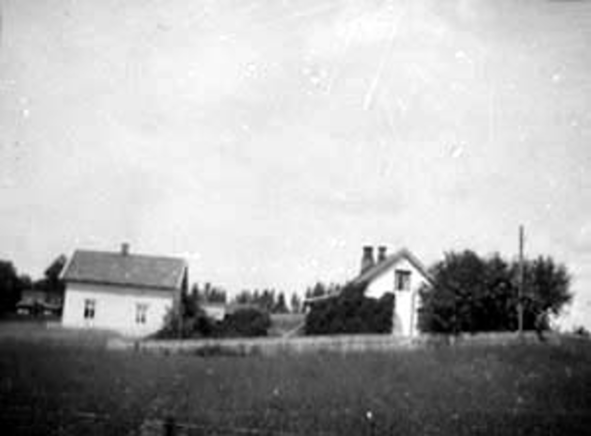 Anno Domkirkeodden, EKSTERIØR: GARDSBRUK ROSENLUND