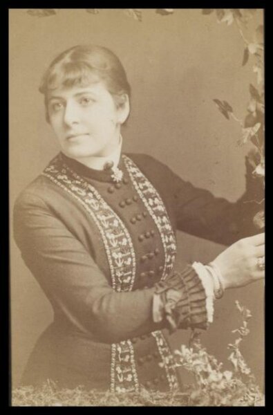 London Stereoscopic and Photographic Company, Guy Little Theatrical Photograph