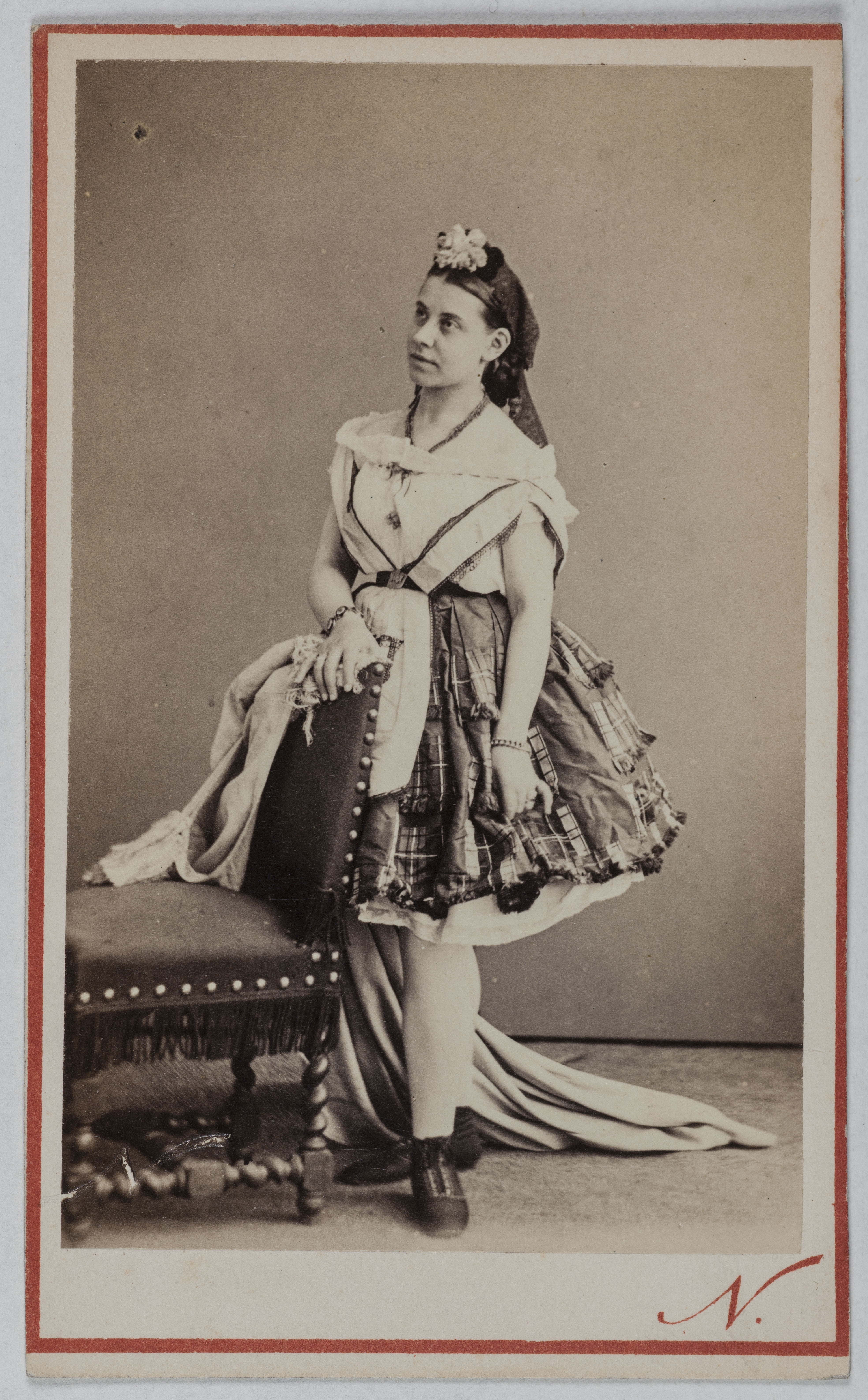 Atelier Nadar, Portrait d'Eugénie, (danseuse ?)