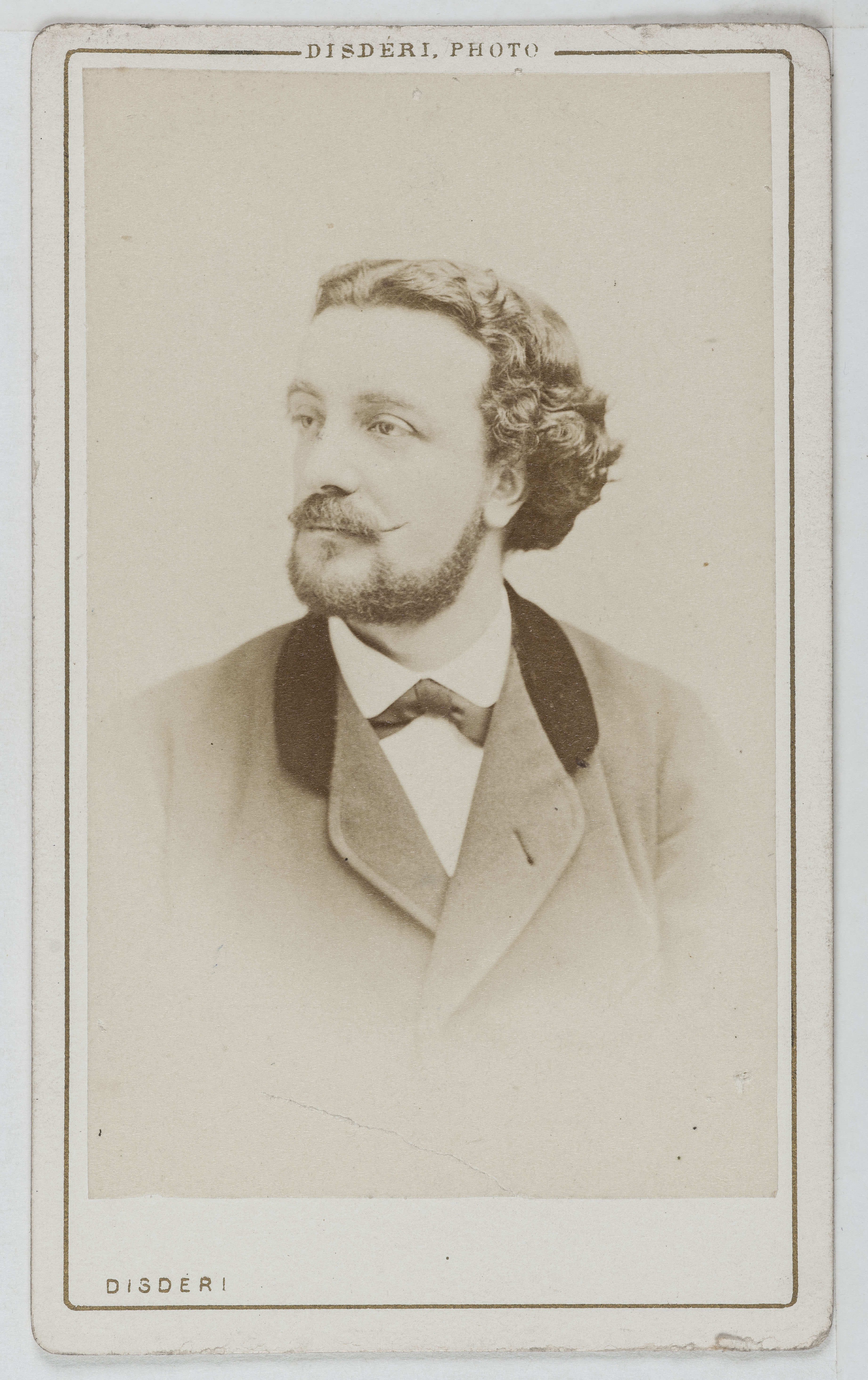 André-Adolphe-Eugène Disdéri, Portrait de Nicolas dit Nicolini, ténor léger au Théâtre des Italiens en 1863.