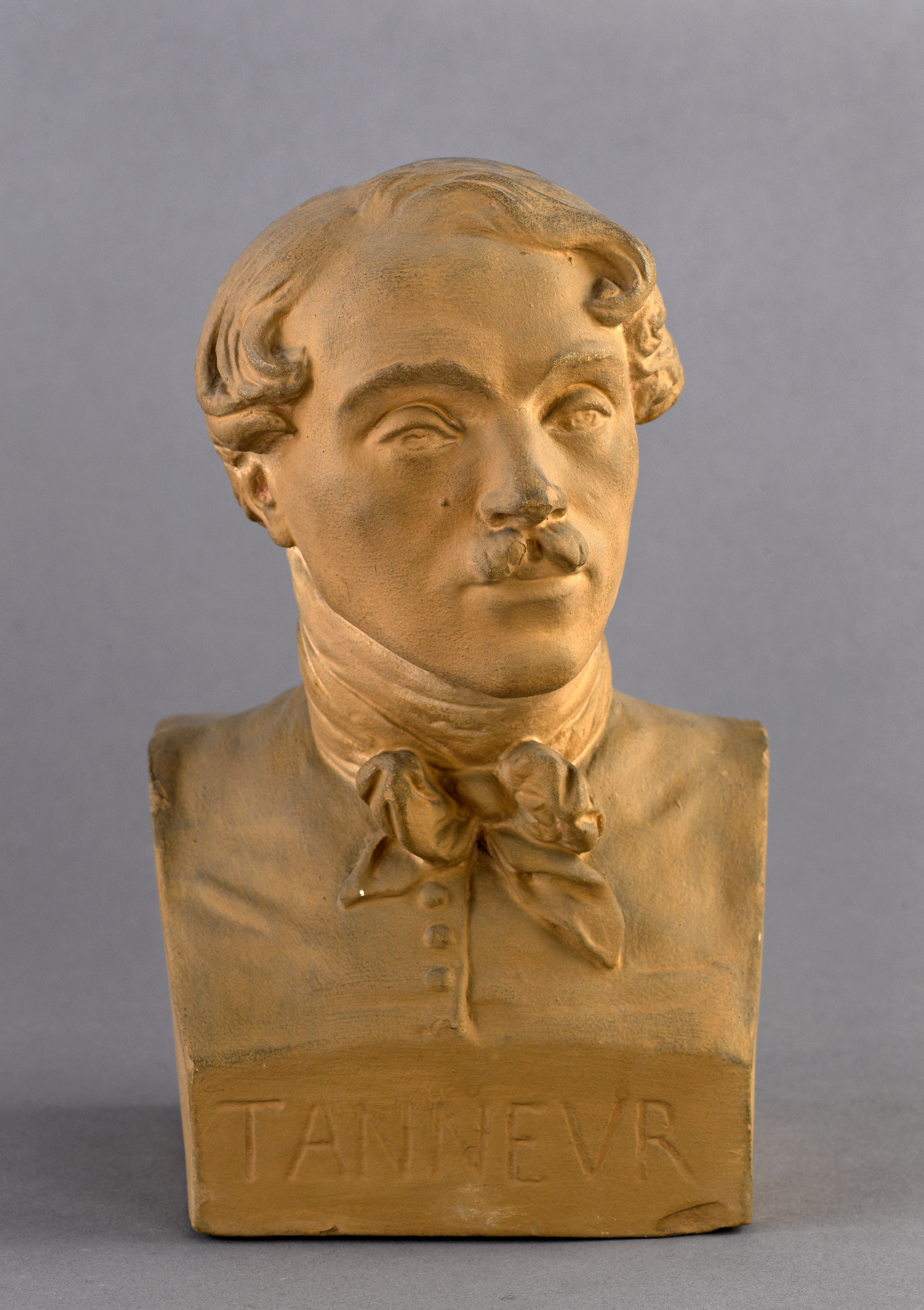 Jean Pierre Dantan, Portrait sérieux du peintre de marines, Philippe Tanneur (1795-1878)