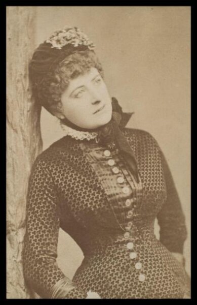 London Stereoscopic and Photographic Company, Guy Little Theatrical Photograph