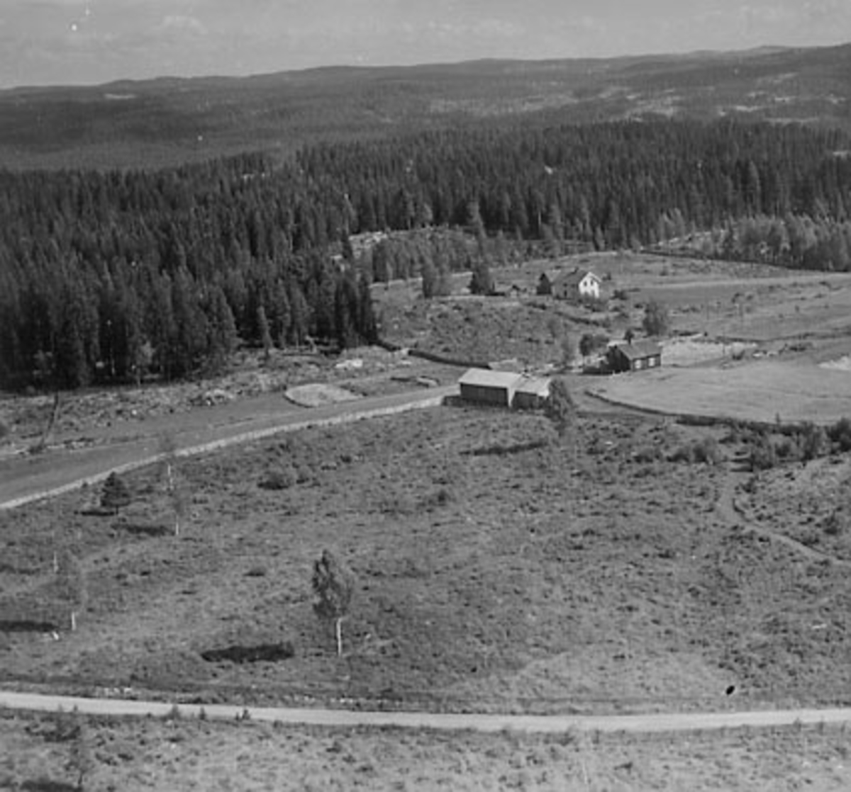 Widerøes Flyveselskap A/S, FLYFOTO NYBAKK, VALLSET