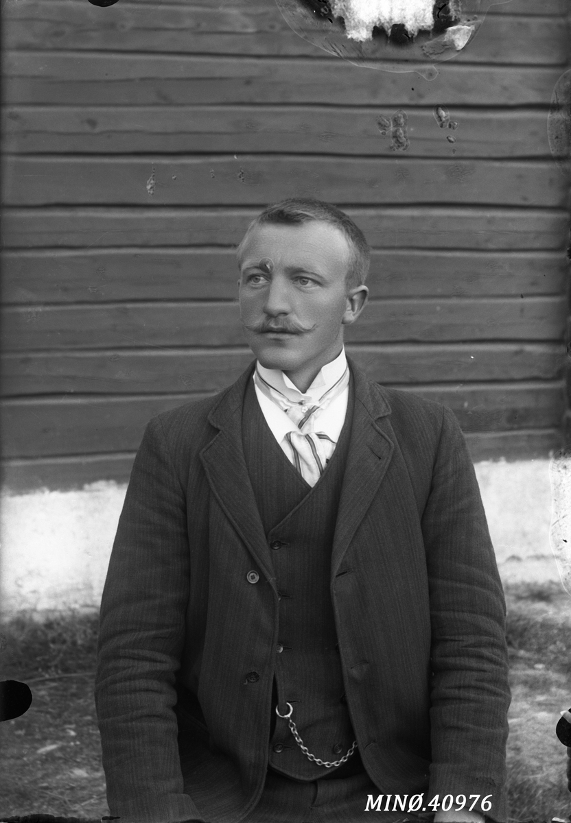 Oscar Holte, Portrett av mann - Johan Peder Randen (10.11.1884-27.1.1955)
