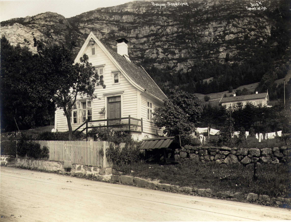 Anders Beer Wilse, Trevilla, Sandviken, Bergen, Hordaland. Fotografert 1912.