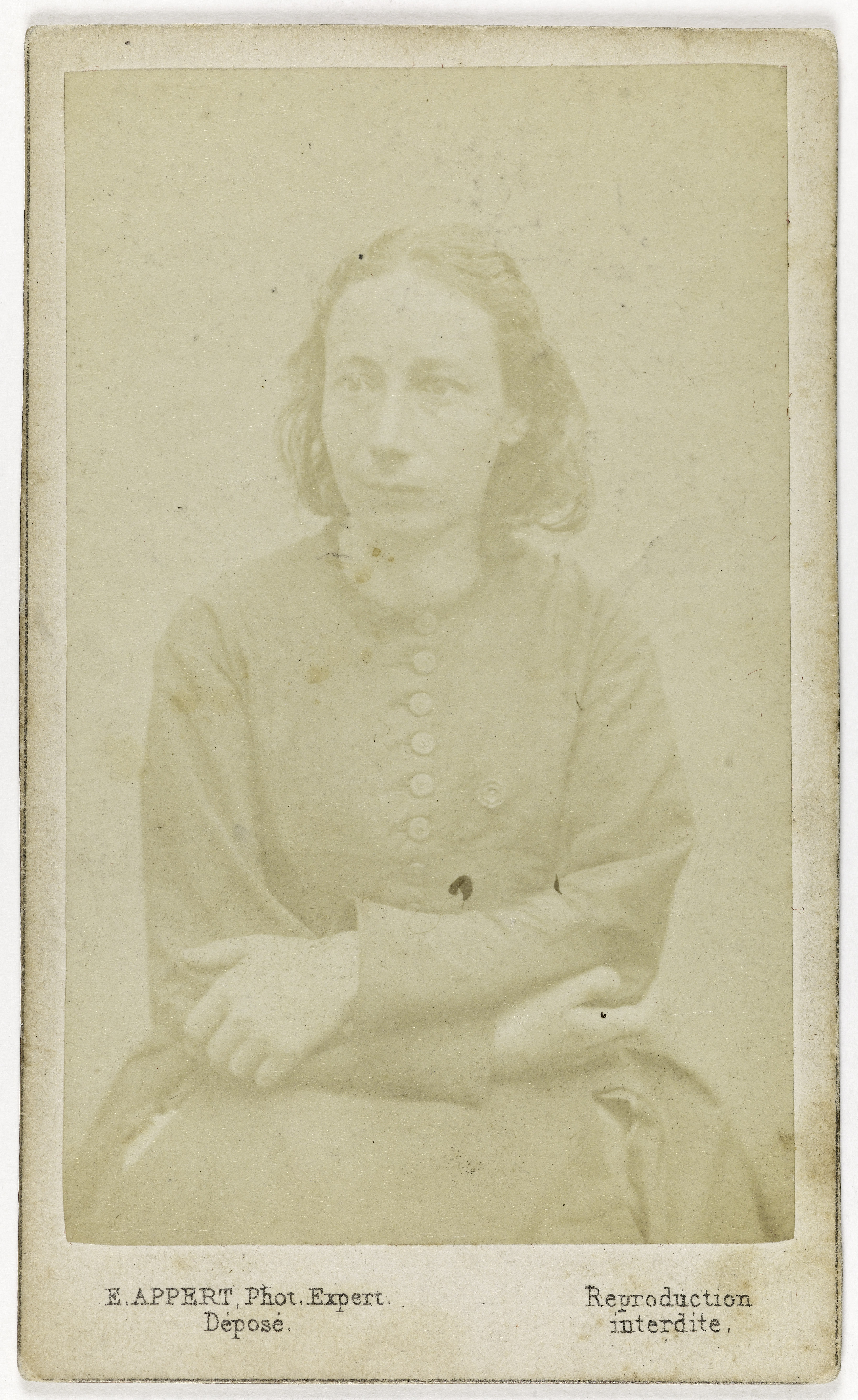 Ernest Charles Appert, Portrait de Louise Michel (1830-1905), pendant la Commune de Paris 1871.