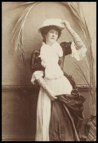 Elliott & Fry, Guy Little Theatrical Photograph