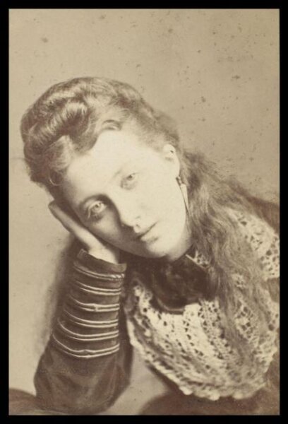 London Stereoscopic and Photographic Company, Guy Little Theatrical Photograph