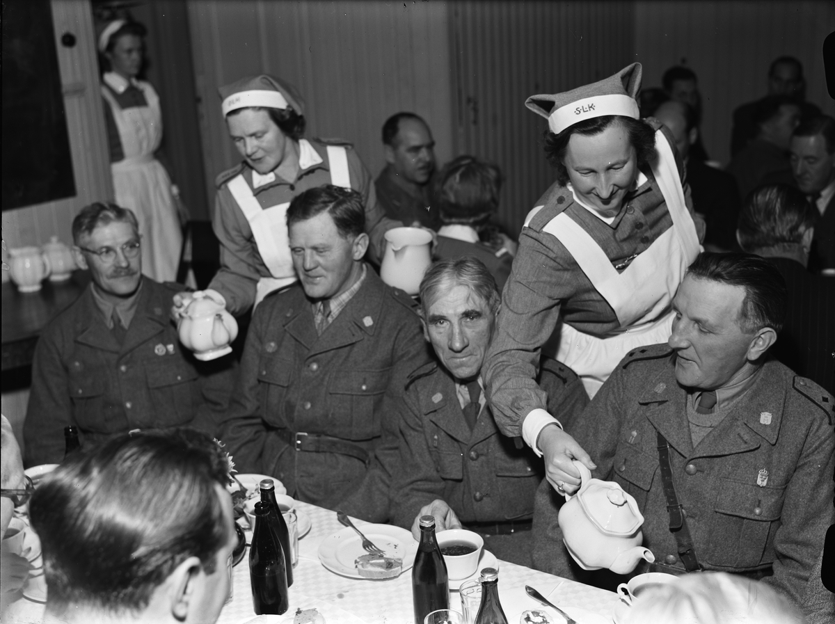 Paul Sandberg, Cases serve home heaters coffee on the food, Uppsala 1949