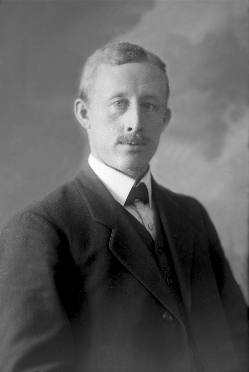 Gustav Borgen, NFB.37685