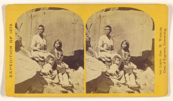Timothy H. O'Sullivan, Navajoe squaws and child, Canon de Chelle, N.M.
