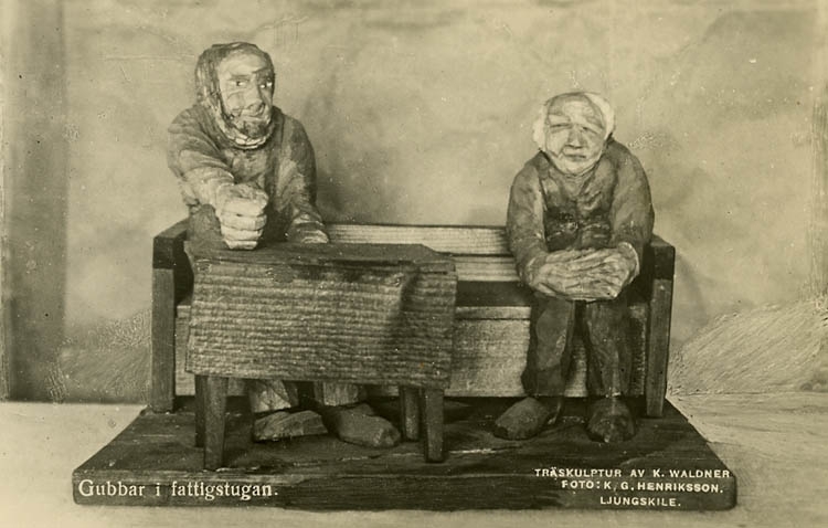 Karl Gustaf Henrik Henriksson, Vykort. "Gubbar i fattigstugan" enligt givarens notering