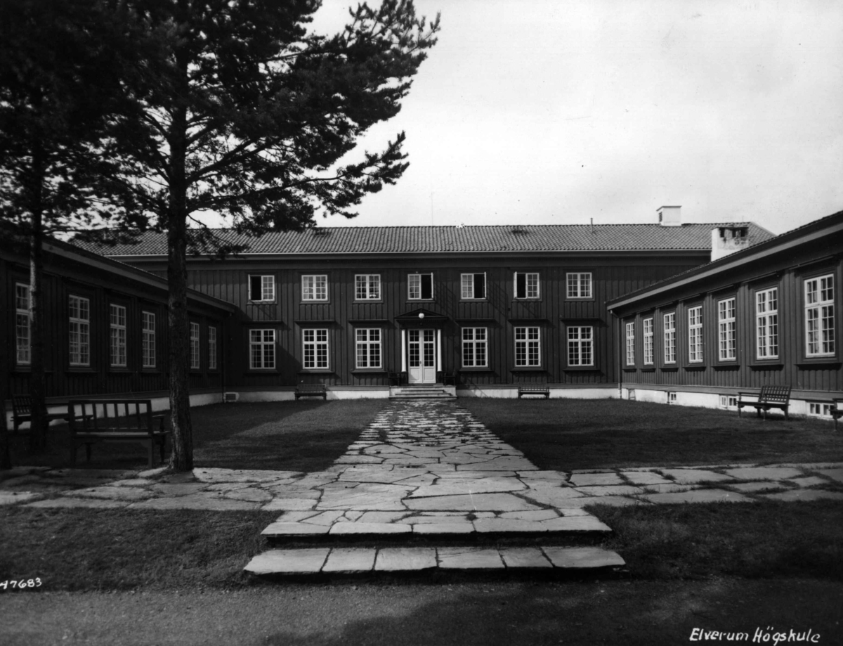 Anders Beer Wilse, Elverum Folkehoskole