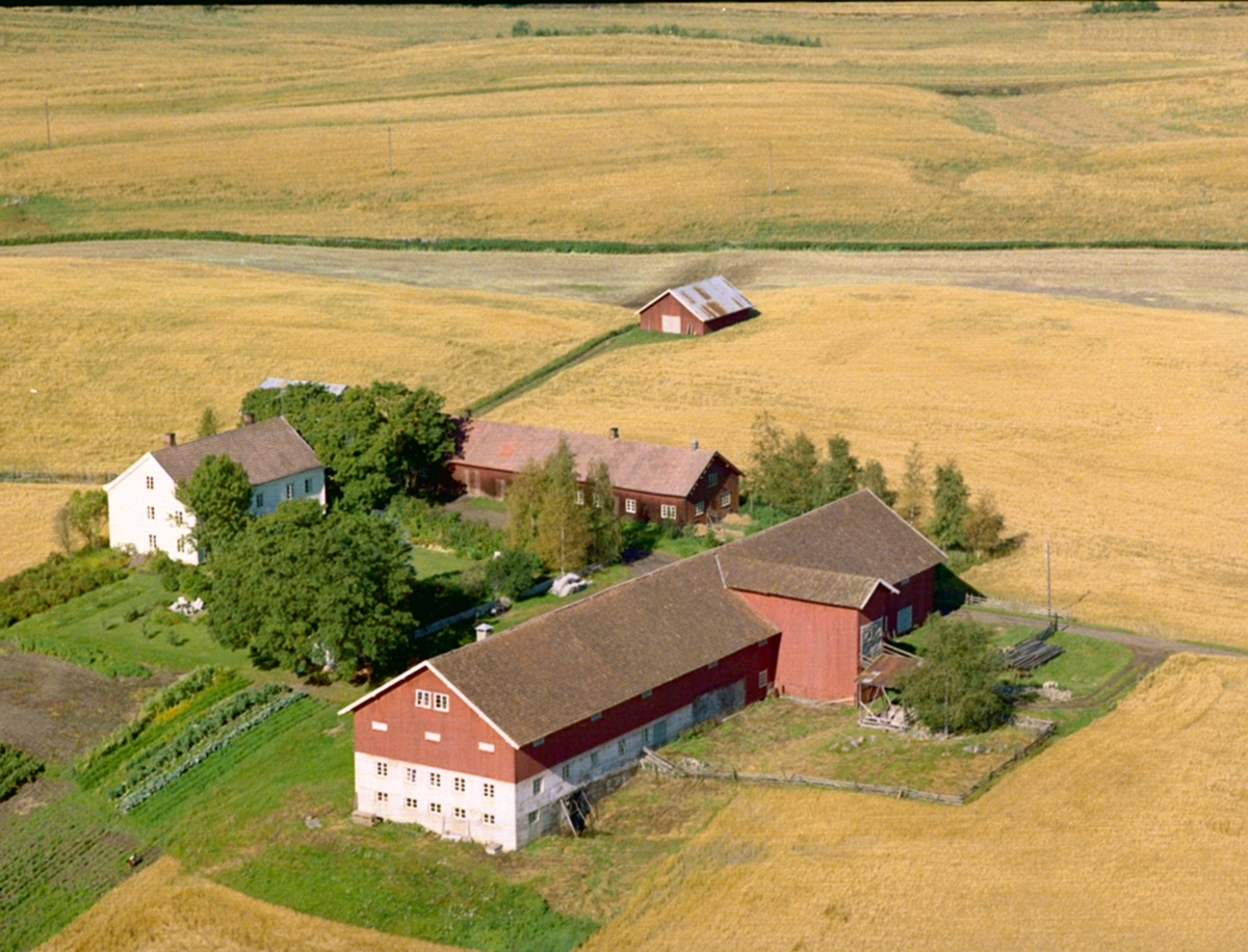 Widerøes Flyveselskap A/S, FLYFOTO SPANGEN GARD