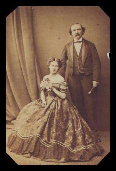 London Stereoscopic and Photographic Company, Guy Little Theatrical Photograph