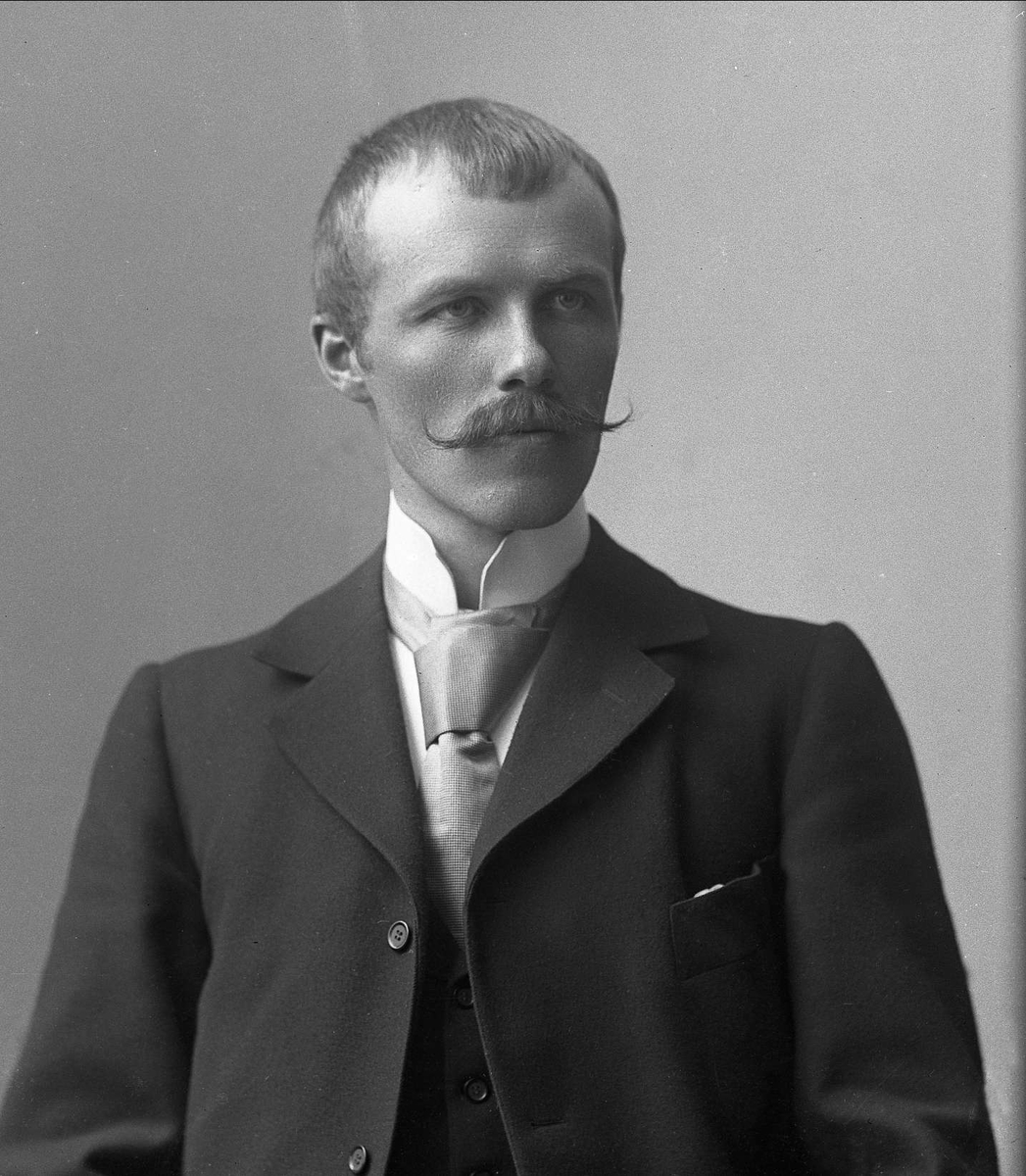 Gustav Borgen, NFB.30900