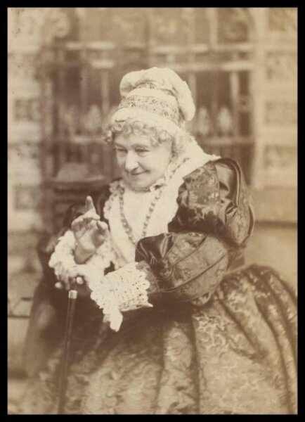 London Stereoscopic and Photographic Company, Guy Little Theatrical Photograph