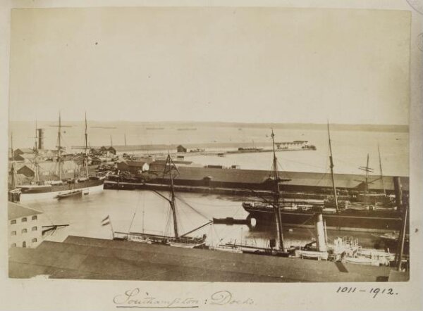 Unknown, Photograph