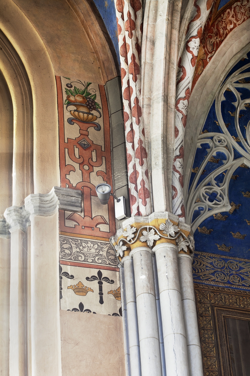 Olle Norling, Fragments of the 1893 painted decoration on the south wall of Vasakoret, Uppsala Cathedral, Uppsala 2013