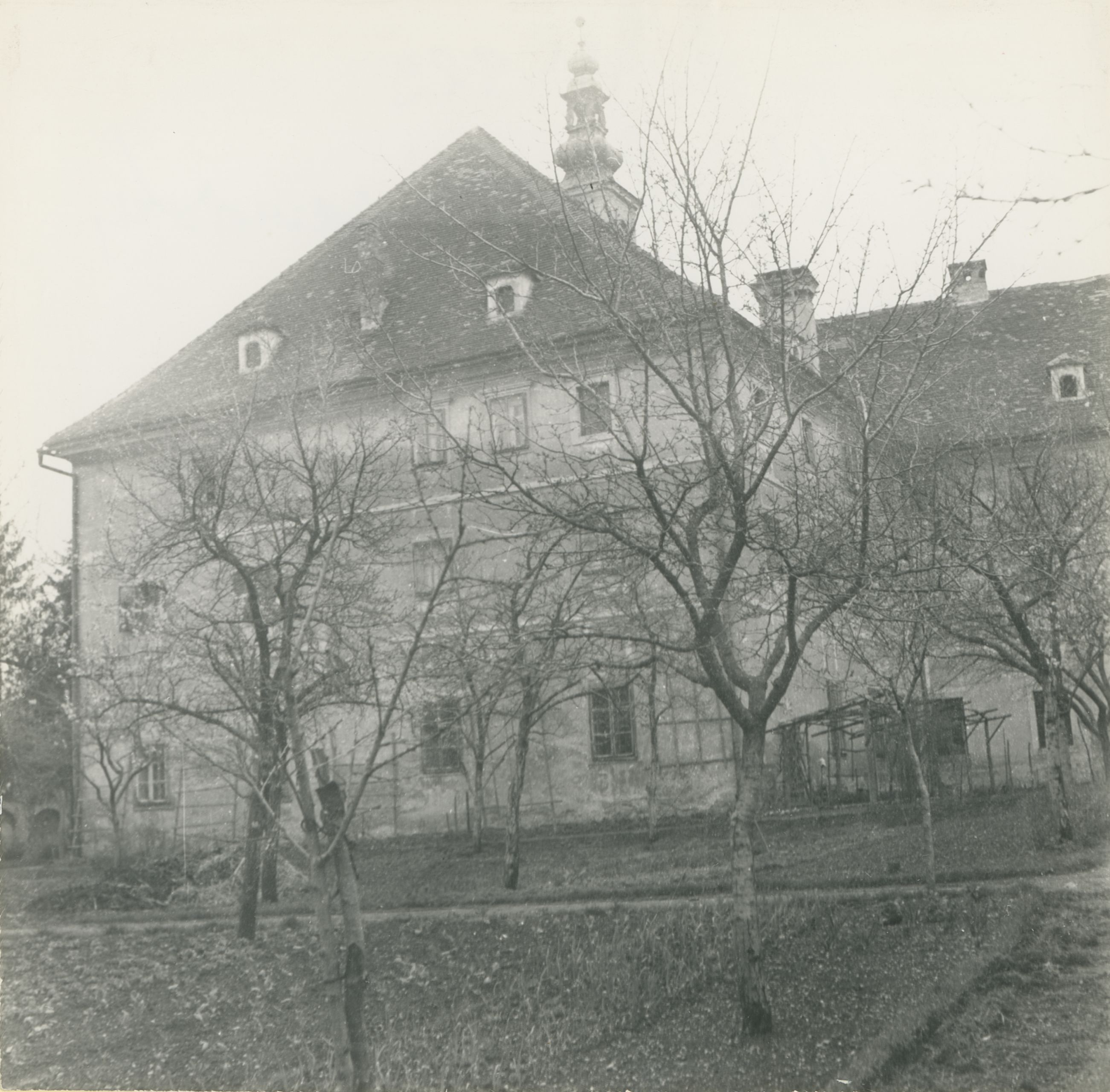 neutvrđen autor, Varaždin - uršulinski samostan, krilo