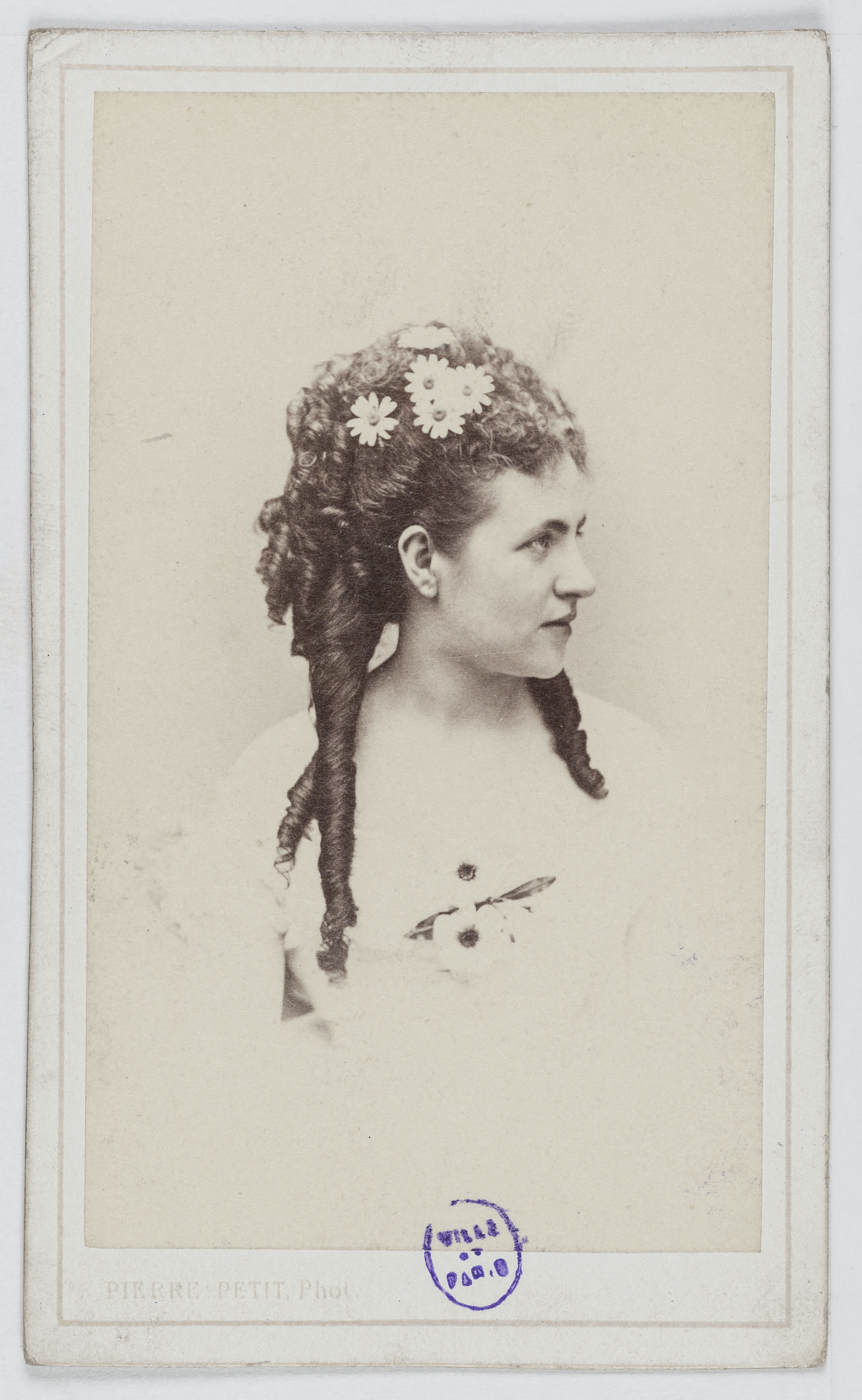 Pierre Petit, Portrait de Soboleska, cantatrice russe à l'Opéra en 1872.