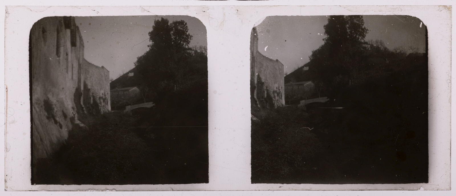 Desconegut, [Galligants River]