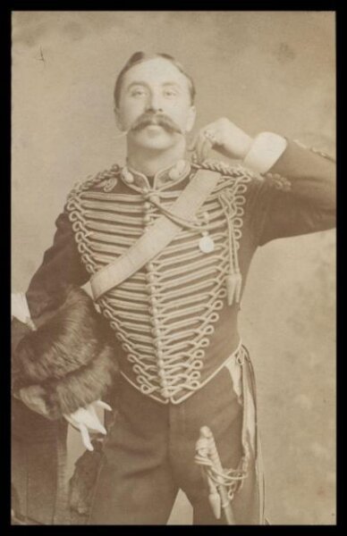 London Stereoscopic and Photographic Company, Guy Little Theatrical Photograph