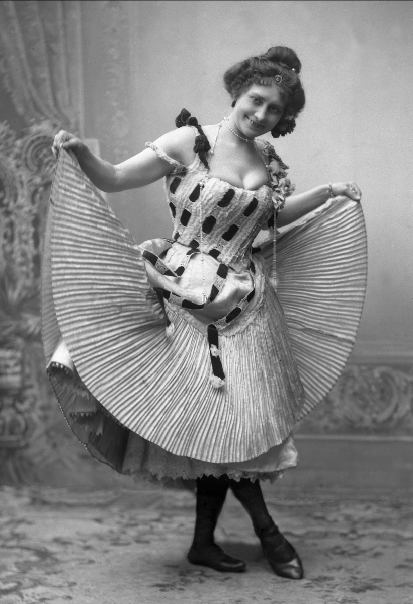 Gustav Borgen, Portrett, mrs Campbell. Variteartist(?)