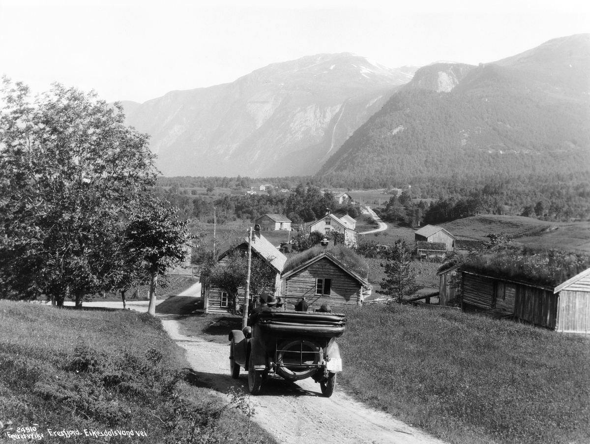 Anders Beer Wilse, Prot: Eresfjord, bilen